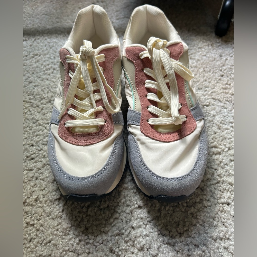 Zara Women's Sneakers in Cream, Pink, and Gray